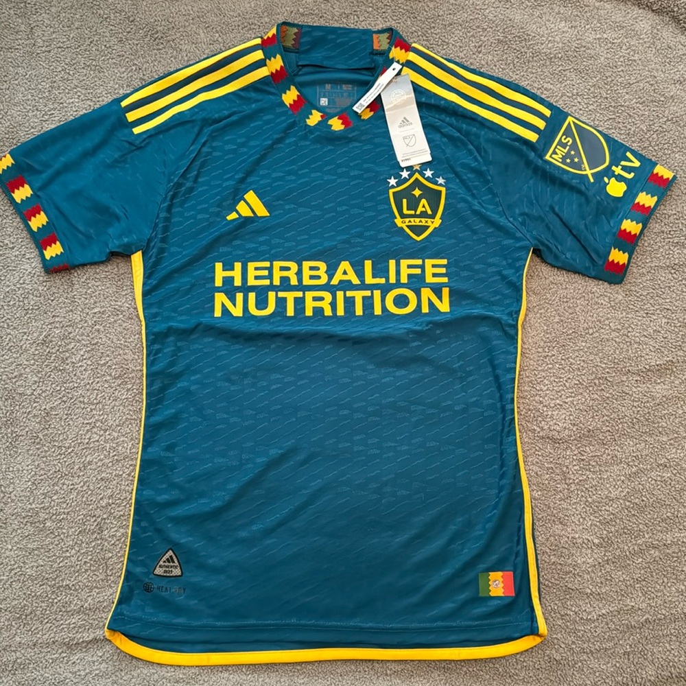 Adidas LA Galaxy Slim Fit Jersey - Men’s Size Medium